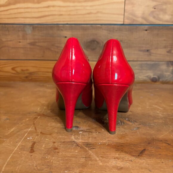 Andrew Geller Red Pumps Size 6 - Picture 5 of 6